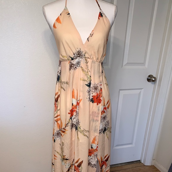 5/$25!! Sexy Summer Halter Top Dress - Picture 2 of 16